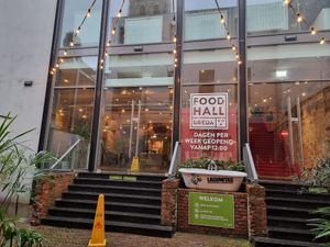 Entrance foodhall at Veganlicious in Breda