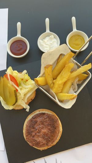 Hamburguesa at Americano Vegano in Torremolinos