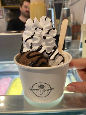 Vegatella, Kokos stracciatella + vegan cream   at Green Scoop Vegan in Berlin