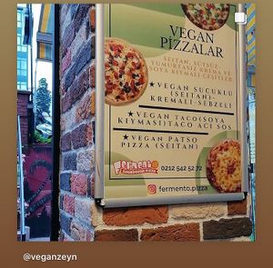 Vegan pizzalar at Fermento Pizza in Istanbul