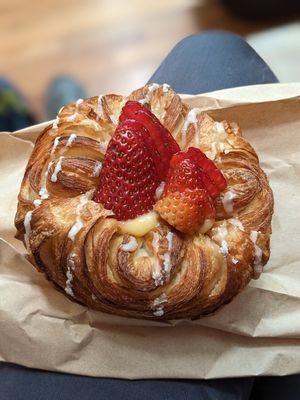 Strawberries and cream 🤤 at Margo's Amsterdam - Jordaan in Amsterdam