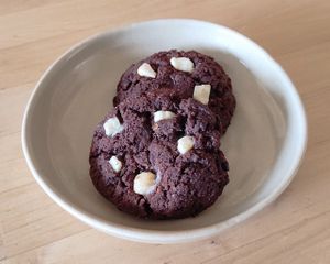 Dark chocolate cookies with white chocolate chips at Margo's Amsterdam - Jordaan in Amsterdam