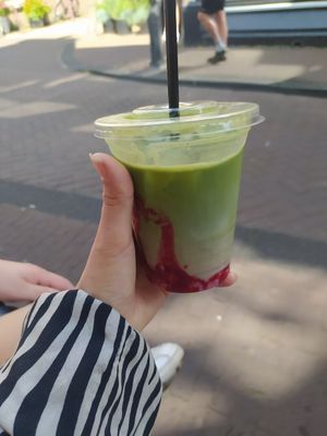 Raspberry Matcha at Margo's Amsterdam - Jordaan in Amsterdam