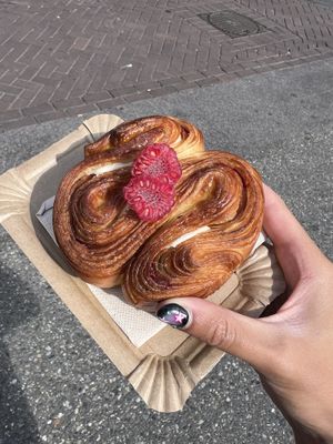 raspberry cheesecake   at Margo's Amsterdam - Jordaan in Amsterdam