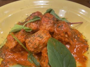 Meat balls at Unique (V) Pizzeria SUKHASANA in Osaka