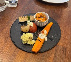   at Unique (V) Pizzeria SUKHASANA in Osaka