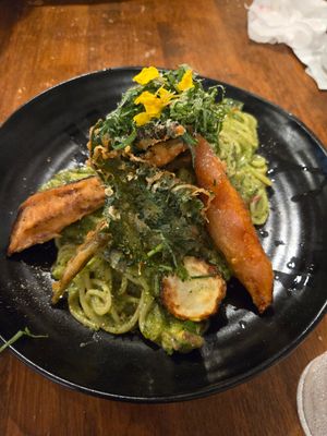  at Unique (V) Pizzeria SUKHASANA in Osaka