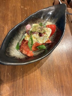   at Unique (V) Pizzeria SUKHASANA in Osaka