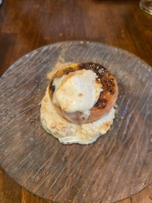 Peach dessert at Unique (V) Pizzeria SUKHASANA in Osaka