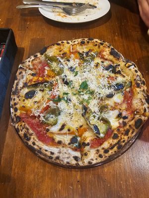  at Unique (V) Pizzeria SUKHASANA in Osaka