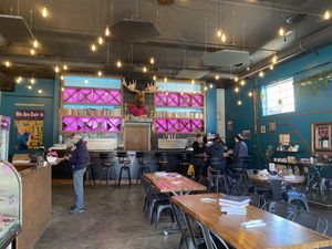 Gorgeous decor amd very clean  at Fuddhism in Truckee