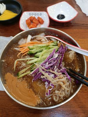 It's iced broth and has shrimps at Chinatown - 서귀포 차이나타운 in Seogwipo