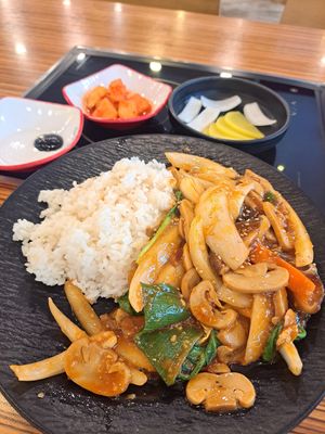 Mushrooms and vegetables in a sweet and sour sauce with rice. Plus complimentary pickles. at Chinatown - 서귀포 차이나타운 in Seogwipo