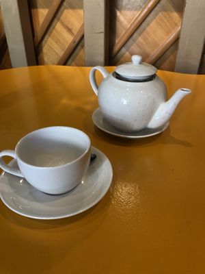 the teapot(  at Vegan Oasis in Tallinn