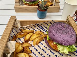 Ceccio cheese  at Flower Burger - Corso Garibaldi in Milan