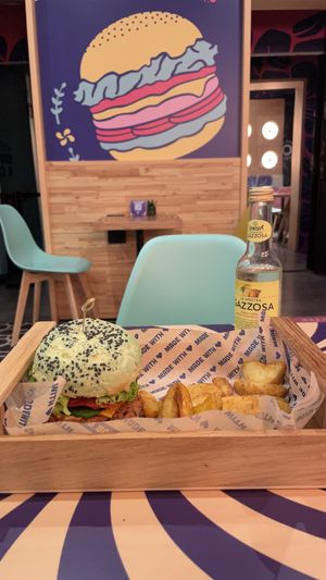 Jungle burger menu at Flower Burger - Corso Garibaldi in Milan