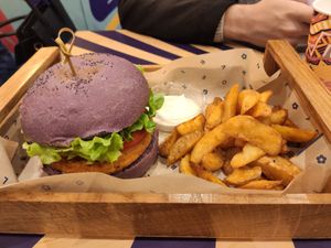 Cheesy cecio menu at Flower Burger - Corso Garibaldi in Milan