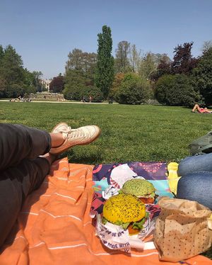 ho provato questi flowe burger con mia sorella che non é per niente vegana e sono piaciuti molto anche a lei:)  at Flower Burger - Corso Garibaldi in Milan