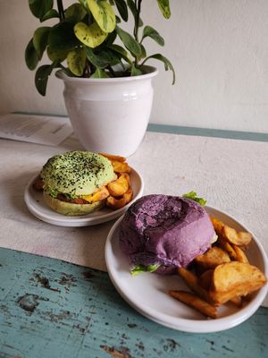 Took ours to go at Flower Burger - Corso Garibaldi in Milan