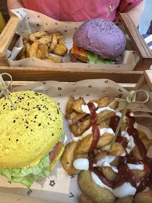 Yummy  at Flower Burger - Corso Garibaldi in Milan