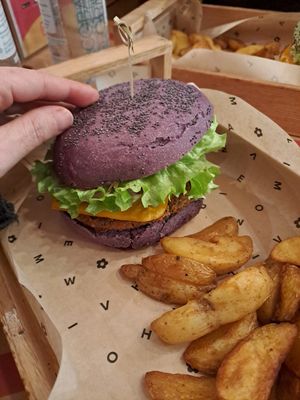 Vegan burger at Flower Burger - Corso Garibaldi in Milan