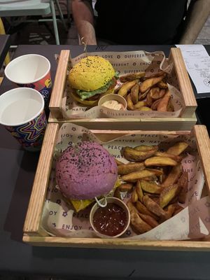 Unos 27€.  at Flower Burger - Corso Garibaldi in Milan