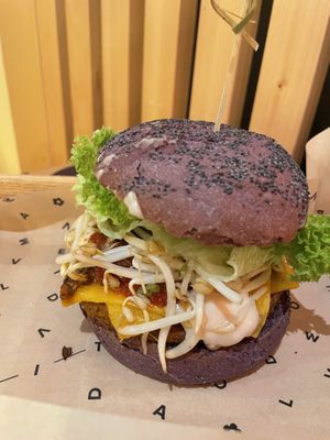 Flower burger close up🤤  at Flower Burger in Amsterdam