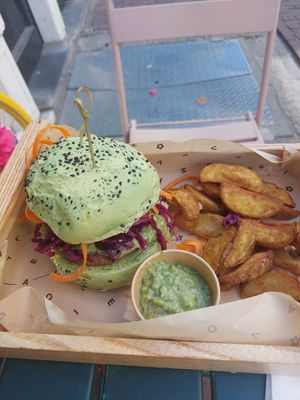 Avo Truffle burger with wedges and guacamole at Flower Burger in Amsterdam