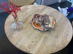 cinnamon bun  at Room and Rumours Coffee in Edinburgh