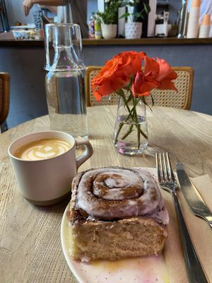 Vanilla cinnamon bun and oat latte   at Room and Rumours Coffee in Edinburgh