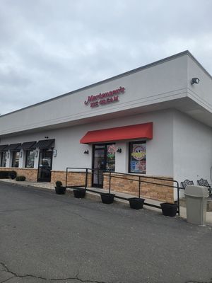  at Mortensen Dairy Ice Cream in Newington