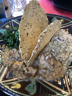 Curry de lentejas, quinoa y espinacas  at La Vermuteria in Solsona