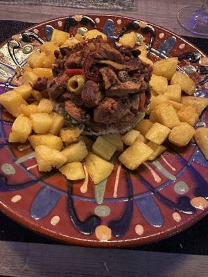 Muchas opciones veganas y vegetarianas, servicio super amable  at La Vermuteria in Solsona