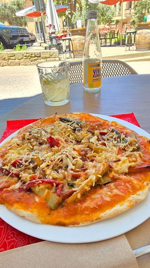 Pizza vermuteria at La Vermuteria in Solsona