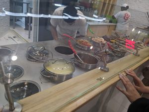 Salad bar at Vin & Gretta in Envigado