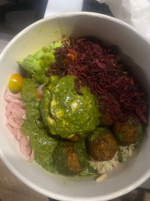  at Vin & Gretta in Envigado