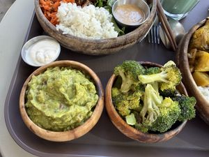 Sides of guacamole and broccoli   at Plant Cafe & Kitchen - Yeonnam in Seoul