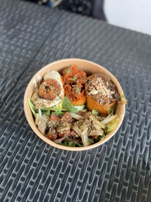 Inaki   at GangNam Falafel in Paris