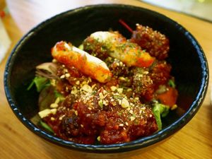 Korean Chicken Style Bowl at GangNam Falafel in Paris