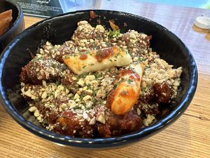 Korean Chicken Style Bowl  at GangNam Falafel in Paris