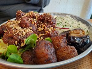  at GangNam Falafel in Paris