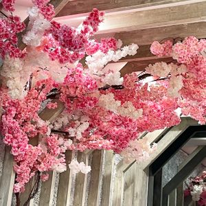 Pretty deco at Saute Sushi 素特•素司 in Central Singapore