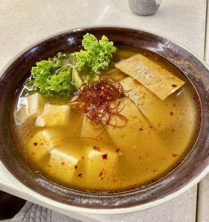 Sauté spicy soup ramen (almost tasteless 🥲) at Saute Sushi 素特•素司 in Central Singapore