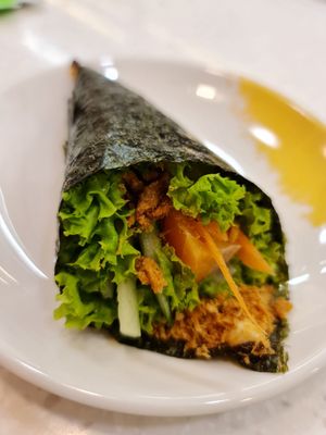 Handroll  ~ 10/10/21 at Saute Sushi 素特•素司 in Central Singapore