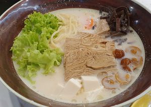 Tonkotzu Truffle Ramen at Saute Sushi 素特•素司 in Central Singapore