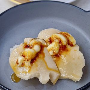 Caramelised Abaloney Aburi Torched Sushi at Saute Sushi 素特•素司 in Central Singapore