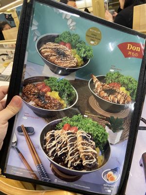   at Saute Sushi 素特•素司 in Central Singapore