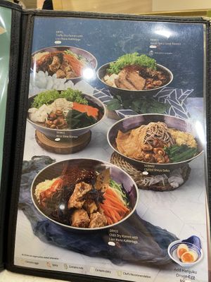   at Saute Sushi 素特•素司 in Central Singapore