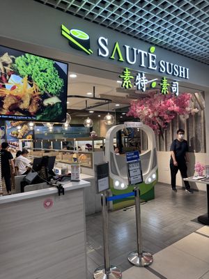 Hello  at Saute Sushi 素特•素司 in Central Singapore