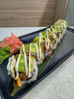 Avo   at Saute Sushi 素特•素司 in Central Singapore